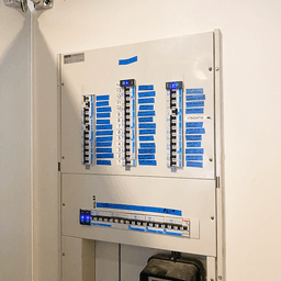 DIN-nutirelee view 3